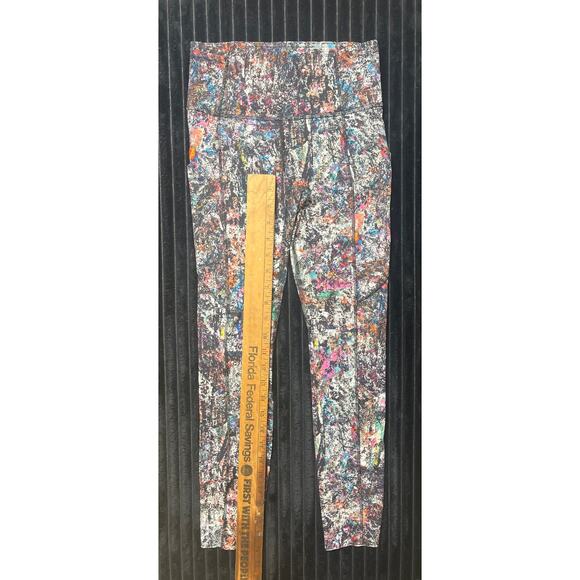 Lululemon Legging 25" – Vitalize Multicolor Print, Size 4 - Picture 3 of 4